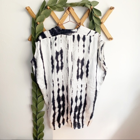 CAbi Tie Dye Silk Cocoon Top - Picture 7 of 7